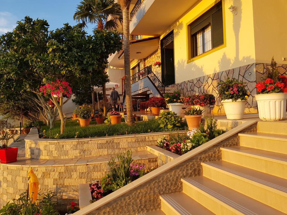 Meminaj Sea View And Garden * Wlora